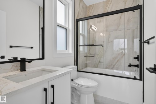 132 Edgewater Circle, Leduc, AB - Indoor Photo Showing Bathroom