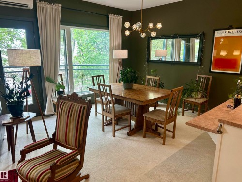 #206 11415 100 Av Nw, Edmonton, AB - Indoor Photo Showing Dining Room