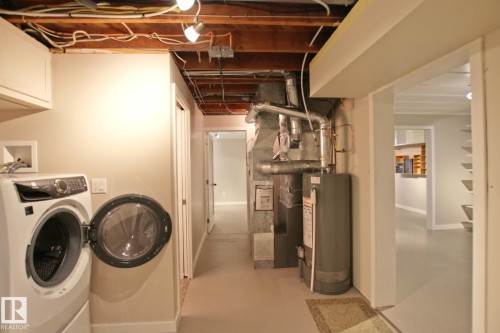 Additional content - 5712 113B Street Nw, Edmonton, AB - Indoor Photo Showing Laundry Room
