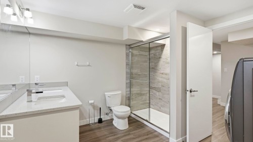 12002 39 Street Nw, Edmonton, AB - Indoor Photo Showing Bathroom