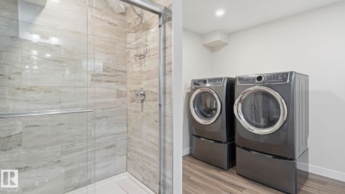12002 39 Street Nw, Edmonton, AB - Indoor Photo Showing Laundry Room