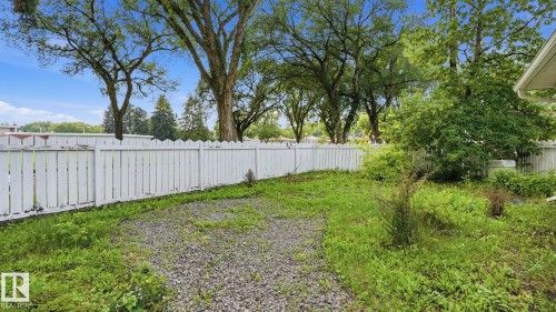 12002 39 Street Nw, Edmonton, AB - Outdoor