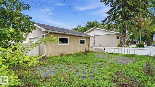 12002 39 Street Nw, Edmonton, AB - Outdoor
