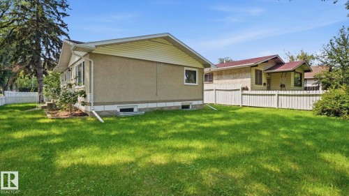 12002 39 Street Nw, Edmonton, AB - Outdoor
