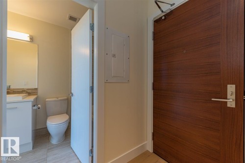 #401 11969 Jasper Av Nw, Edmonton, AB - Indoor Photo Showing Bathroom