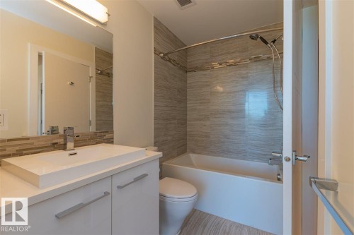 #401 11969 Jasper Av Nw, Edmonton, AB - Indoor Photo Showing Bathroom