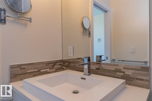 #401 11969 Jasper Av Nw, Edmonton, AB - Indoor Photo Showing Bathroom