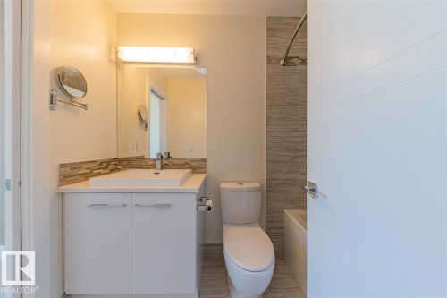 #401 11969 Jasper Av Nw, Edmonton, AB - Indoor Photo Showing Bathroom