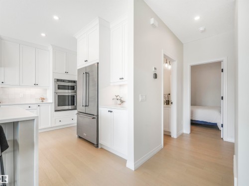 19 Nettle Crescent, St. Albert, AB - Indoor Photo Showing Kitchen