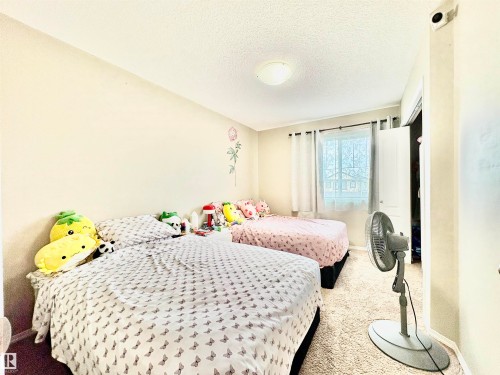1824 Rutherford Road Sw, Edmonton, AB - Indoor Photo Showing Bedroom