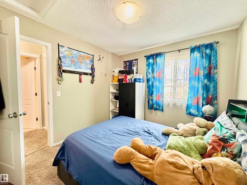 1824 Rutherford Road Sw, Edmonton, AB - Indoor Photo Showing Bedroom