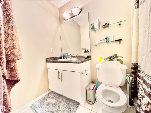 1824 Rutherford Road Sw, Edmonton, AB - Indoor Photo Showing Bathroom