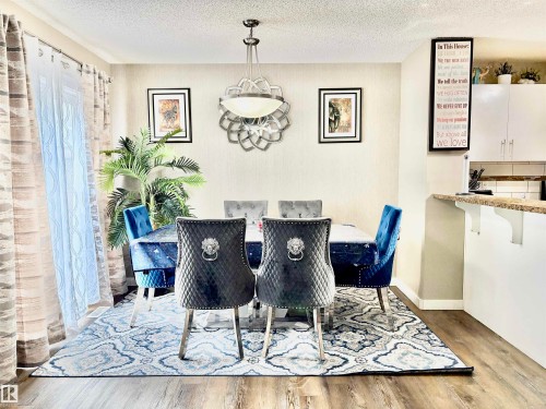 1824 Rutherford Road Sw, Edmonton, AB - Indoor Photo Showing Dining Room