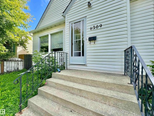 6209 106 Street Nw, Edmonton, AB - Outdoor