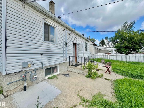 6209 106 Street Nw, Edmonton, AB - Outdoor