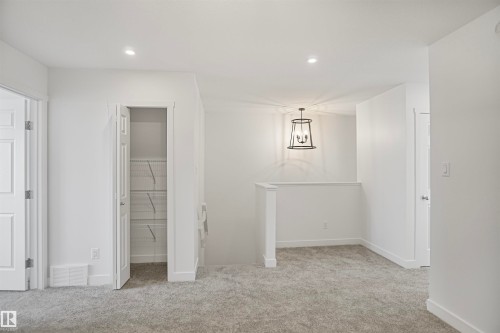 31 Leawood Link, Spruce Grove, AB - Indoor Photo Showing Other Room