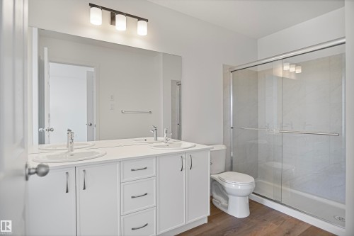 31 Leawood Link, Spruce Grove, AB - Indoor Photo Showing Bathroom