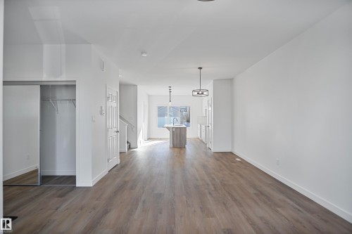 31 Leawood Link, Spruce Grove, AB - Indoor Photo Showing Other Room
