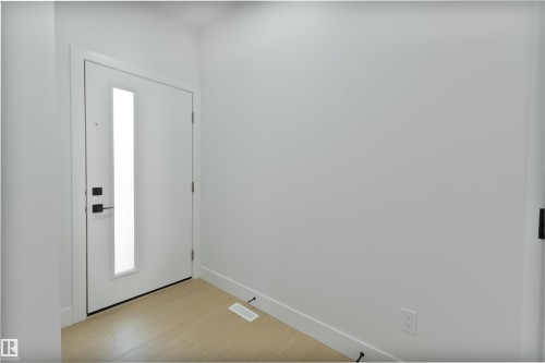 573 Ashgrove Circle, Leduc, AB - Indoor Photo Showing Other Room