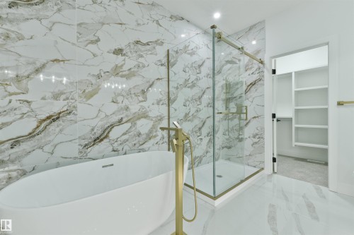573 Ashgrove Circle, Leduc, AB - Indoor Photo Showing Bathroom