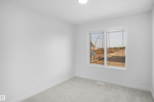 35 Leawood Link, Spruce Grove, AB - Indoor Photo Showing Other Room
