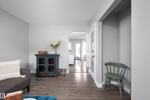 #12 320 Spruce Ridge Rd, Spruce Grove, AB - Indoor