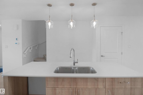37 Leawood Link, Spruce Grove, AB - Indoor Photo Showing Kitchen