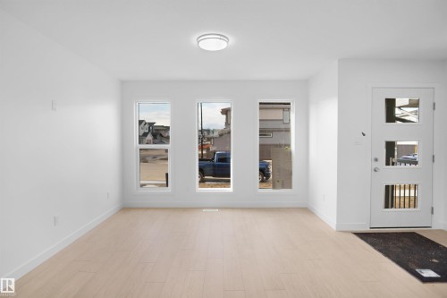 37 Leawood Link, Spruce Grove, AB - Indoor Photo Showing Other Room