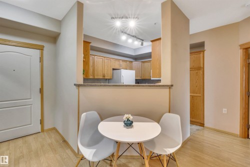 #104 612 111 St Sw, Edmonton, AB - Indoor Photo Showing Dining Room