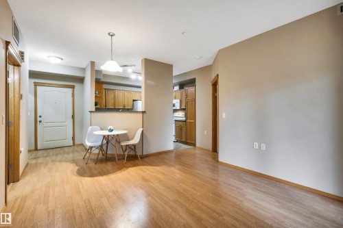 #104 612 111 St Sw, Edmonton, AB - Indoor