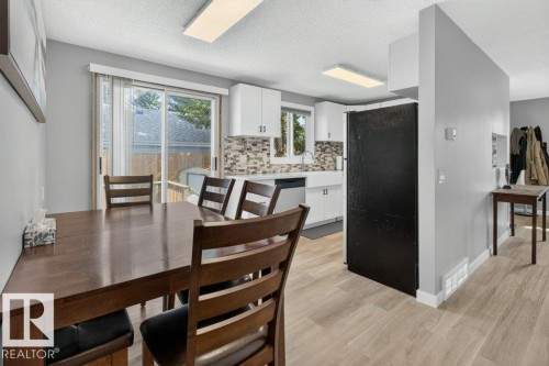 4624 36 Avenue Nw, Edmonton, AB - Indoor Photo Showing Other Room
