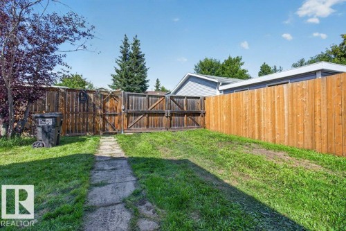 4624 36 Avenue Nw, Edmonton, AB - Outdoor