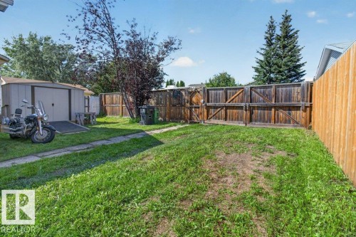 4624 36 Avenue Nw, Edmonton, AB - Outdoor