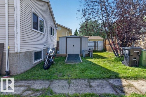 4624 36 Avenue Nw, Edmonton, AB - Outdoor