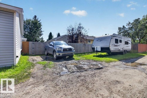 4624 36 Avenue Nw, Edmonton, AB - Outdoor