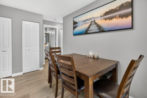 4624 36 Avenue Nw, Edmonton, AB - Indoor Photo Showing Dining Room