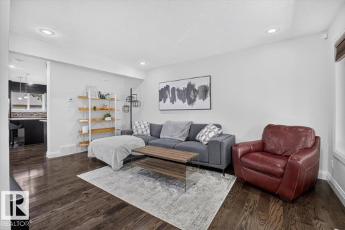 10210 151 Street Nw, Edmonton, AB - Indoor Photo Showing Living Room