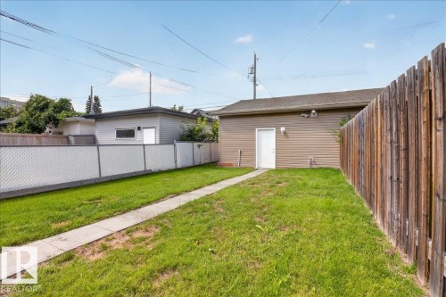 10210 151 Street Nw, Edmonton, AB - Outdoor