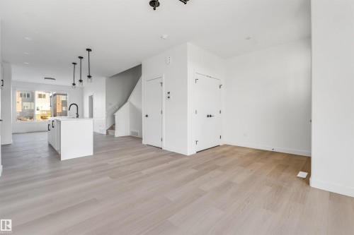 554 Ashgrove Circle, Leduc, AB - Indoor Photo Showing Other Room