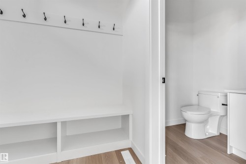 536 Ashgrove Circle, Leduc, AB - Indoor Photo Showing Bathroom