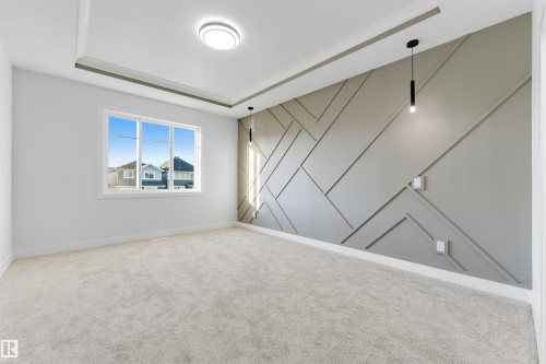 7023 177 Avenue Nw, Edmonton, AB - Indoor Photo Showing Other Room