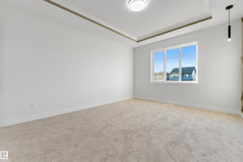 7023 177 Avenue Nw, Edmonton, AB - Indoor Photo Showing Other Room
