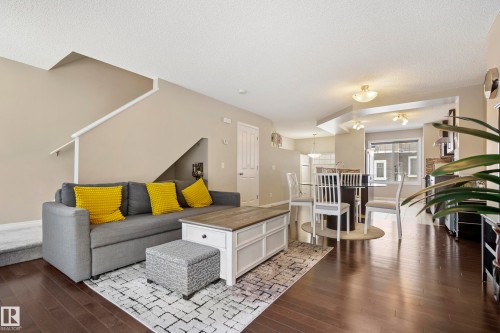 #81 4050 Savaryn Dr Sw, Edmonton, AB - Indoor Photo Showing Other Room