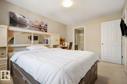 #81 4050 Savaryn Dr Sw, Edmonton, AB - Indoor Photo Showing Bedroom
