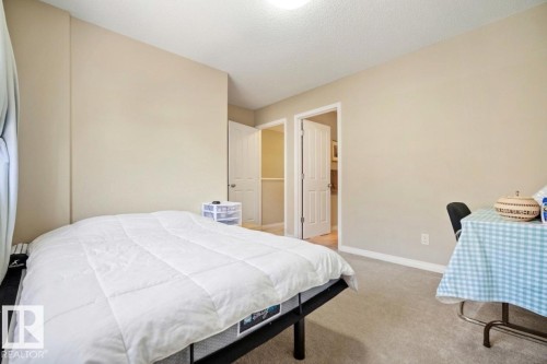 #81 4050 Savaryn Dr Sw, Edmonton, AB - Indoor Photo Showing Bedroom
