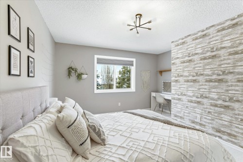 2550 Rabbit Hill Road Nw, Edmonton, AB - Indoor Photo Showing Bedroom