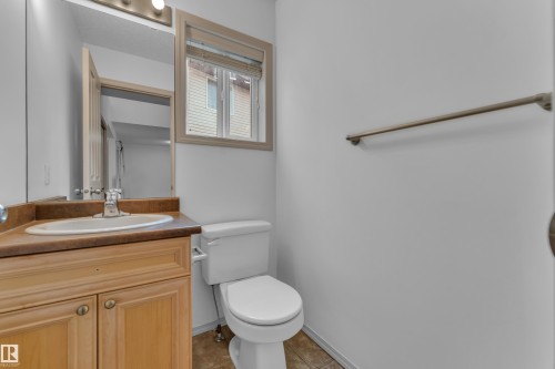 14031 136 Street Nw, Edmonton, AB - Indoor Photo Showing Bathroom