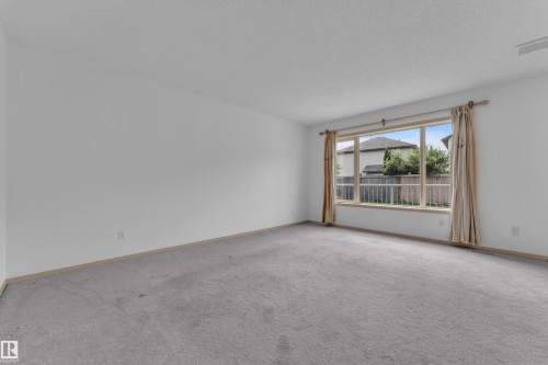 14031 136 Street Nw, Edmonton, AB - Indoor