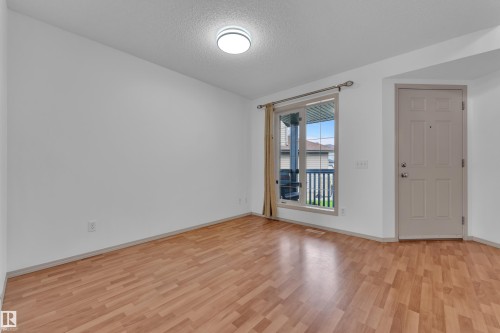Seller can include cabinetry in garage! - 14031 136 Street Nw, Edmonton, AB - Indoor Photo Showing Other Room