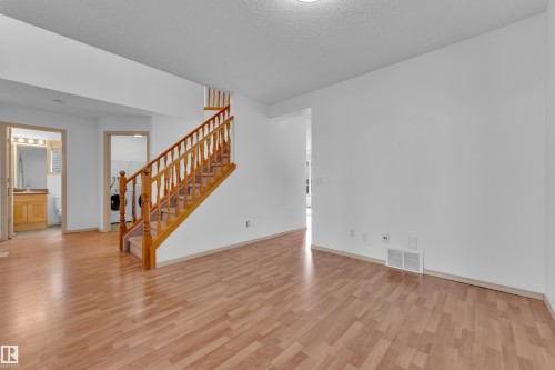 14031 136 Street Nw, Edmonton, AB - Indoor Photo Showing Other Room